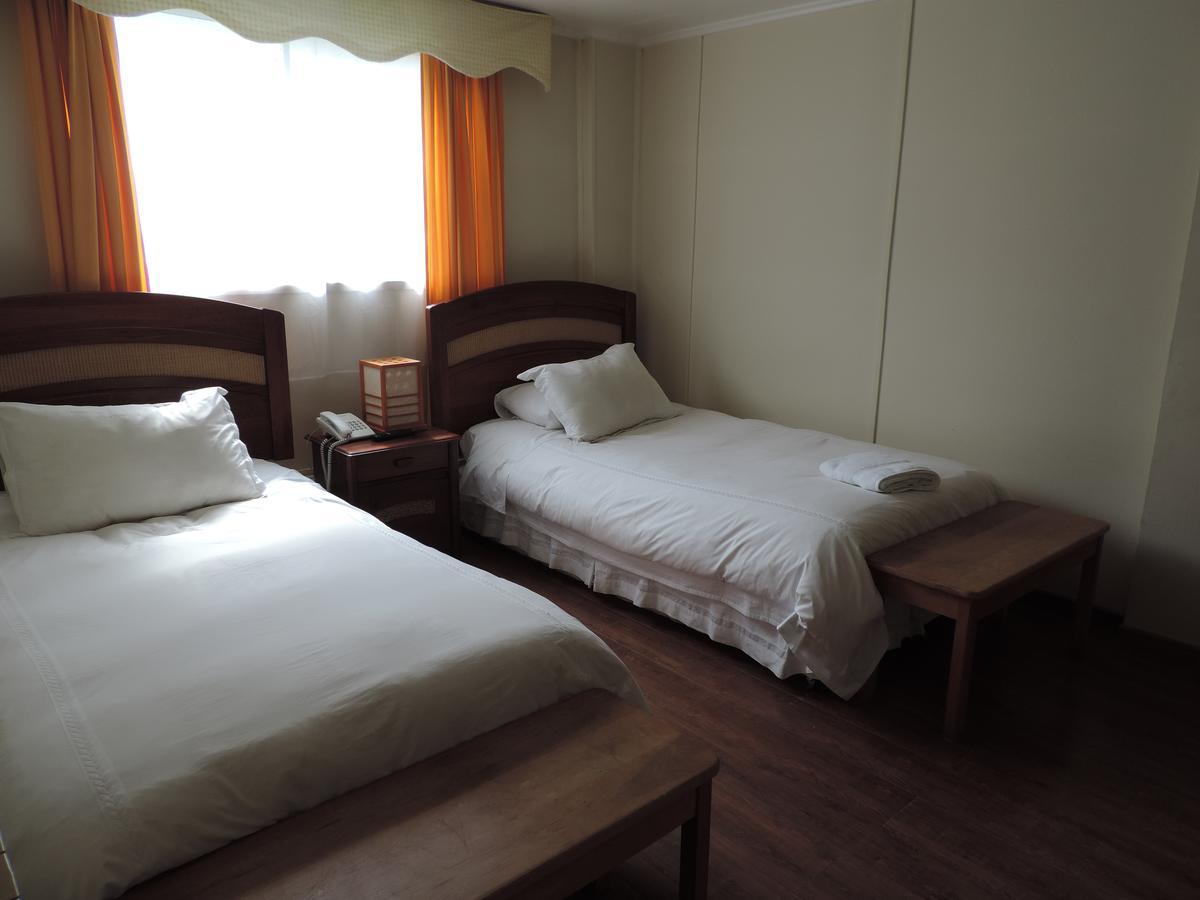 Hostal Oro Fueguino Punta Arenas Exteriör bild